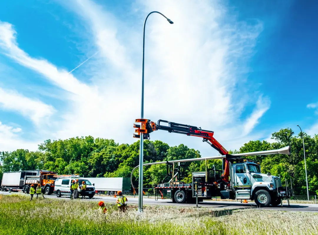 Pipe and Pole Grapple - Boss Attachments